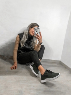 ZAPAS NIKE GREY en internet