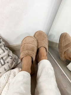 PANTUFLÓN BEIGE 2x1