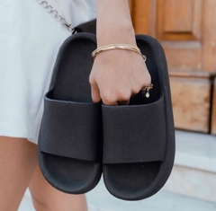 SANDALIAS MAMBA BLACK en internet