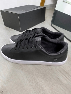 ZAPAS LACOSTE CUERO NEGRO - comprar online