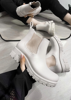 BOTAS DE LLUVIA MARFIL en internet
