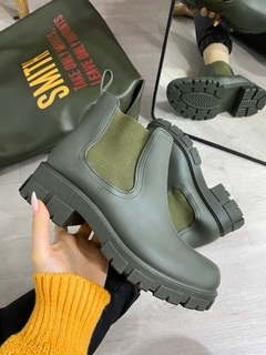 BOTAS DE LLUVIA OLIVE en internet