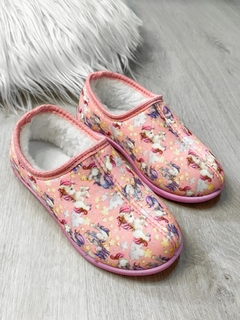 PANTUFLAS UNICORN en internet