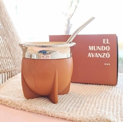MATE PAMPA CARAMEL | BOCA ABIERTA