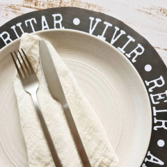 PLATO DE SITIO PAPEL | RÍE