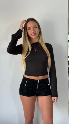 SHORT BUTTON