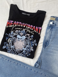 REMERA HAND MY POCKET Negro - comprar online