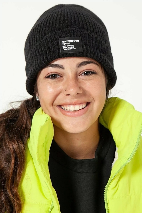 (C9302) GORRO BEABERRY