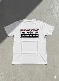 Imagen de Remera oversize Enjoying