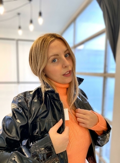 Campera de Charol - L