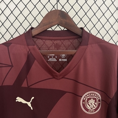 Camisa Manchester City 2025 na internet