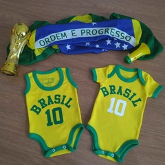 Body Bebê Brasil Copa do Mundo Temático Uniforme Futebol Torcedor - 4200 - comprar online