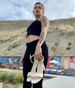 Sandalias Zoe hueso en internet