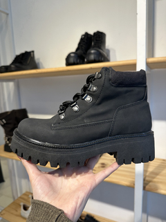 BORCEGOS 901 NIKA negro - comprar online