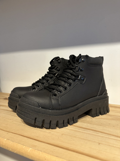 BORCEGOS 410 OSLO negro ROCIO - comprar online