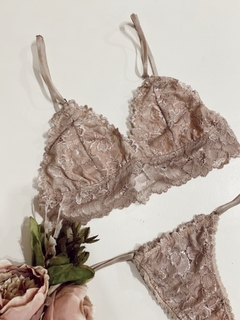 CONJUNTO FANTASY AVELLANA - comprar online