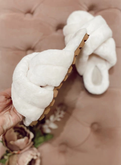 PANTUFLA PUNA BEIGE en internet