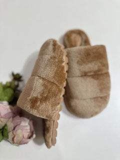 PANTUFLAS ANDES CAMEL - comprar online