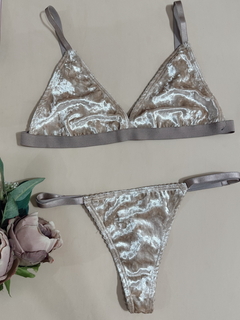 CONJUNTO JAZMIN NUDE VELVET - comprar online