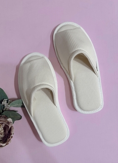 PANTUFLAS KATY NATURAL en internet