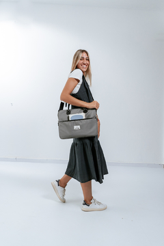 MALETÍN PORTANOTEBOOK XL GRIS en internet