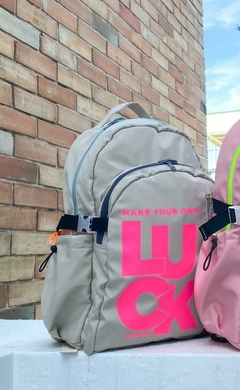 MOCHILA LUCK BEIGE