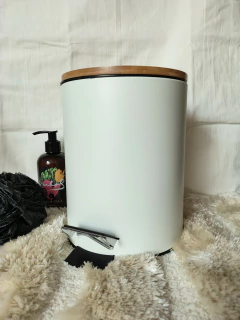 Cesto baño tapa bambú blanco