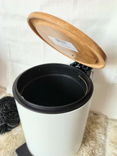 Cesto baño tapa bambú blanco - comprar online