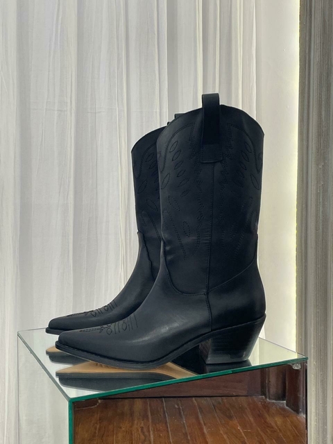 AKILA - comprar online