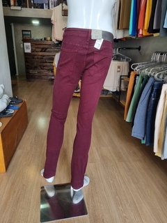 Calça Color Ameixa - Calvin Klein - Zona Sul Boutique