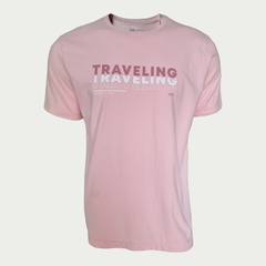 Camiseta Traveling 71454 - Hangar 33 - comprar online