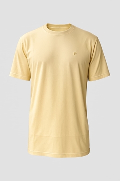 Camiseta Logo Amarelo - FreeSurf na internet