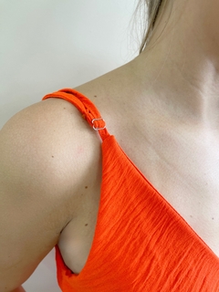 Vestido curto pareô laranja Lorena na internet