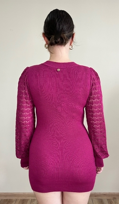 VESTIDO de tricô canelado justo BRIANA na internet