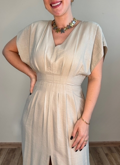 Vestido longo com fenda nude Érica - comprar online