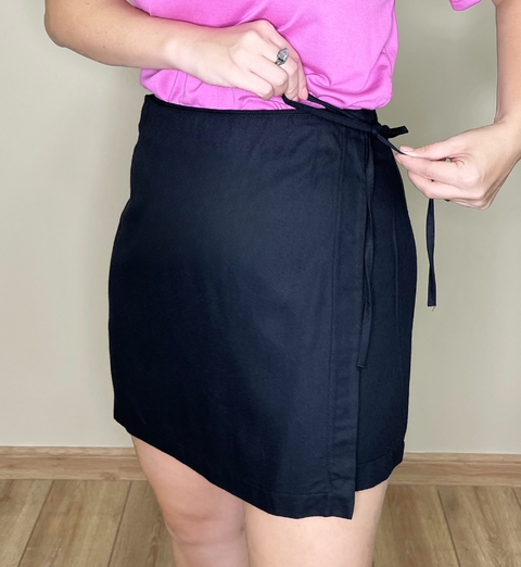 Saia social transpassada preta Mailu