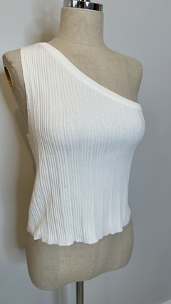 Blusa de modal de um ombro só off white - comprar online