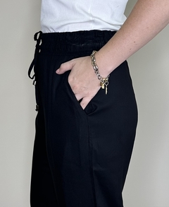 Calça Cenoura Cintura Alta Em Viscose Serena na internet