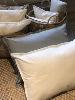 ALMOHADON TUSSOR 70X50 - comprar online