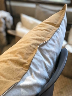 ALMOHADON TUSSOR 70X50 - SEPIA Arquitectura & Diseño