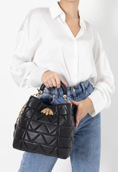 Schutz Bolsa Hobo Believe Matelassê Couro - Moda Store