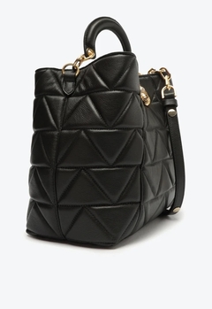 Schutz Bolsa Hobo Believe Matelassê Couro - comprar online