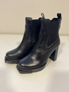 Lança Perfume Bota Couro Tratorada