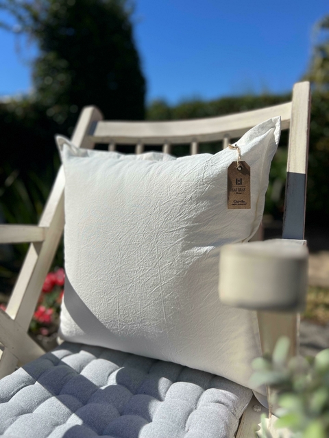ALMOHADON 50 X 50 TUSOR BLANCO TIZA / LAS LILAS HOME - comprar online