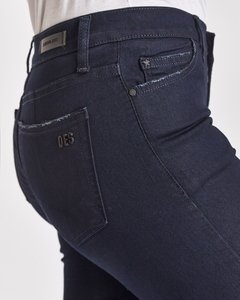 JEAN CURVY BACKTACK [DESIDERATA] en internet