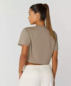 T-Shirt Casual Cropped Bege Castanho Alto Giro - comprar online