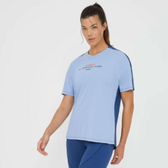 T-Shirt Oversized Bicolor Azul Céu Alto Giro