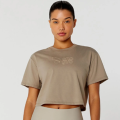 T-Shirt Casual Cropped Bege Castanho Alto Giro