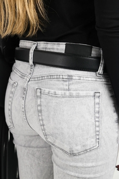Skinny Demi (726) en internet