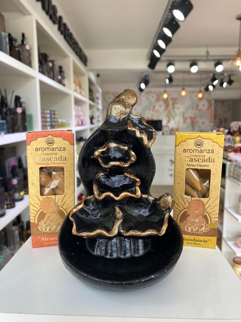 Cascada modelo HOJAS